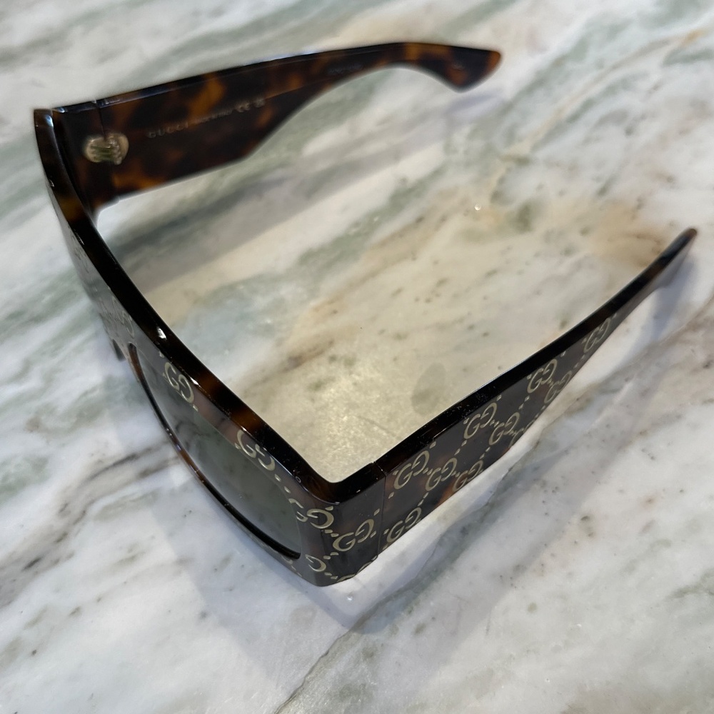 Gucci Oversized GG logo Aviator Sunglasses - Picture 3 of 4